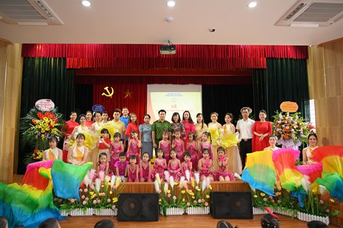Trường mầm non đô thị Việt Hưng tưng bừng tổ chức lễ khai giảng năm học 2022 - 2023