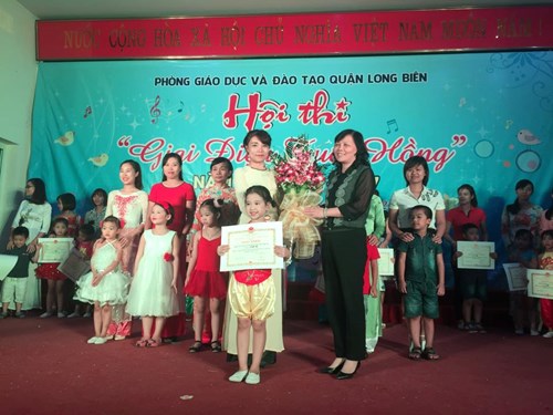 Trường mầm non Đô thị Việt Hưng đạt giải xuất sắc cuộc thi “Giai điệu tuổi hồng” ngành học mầm non quận Long Biên