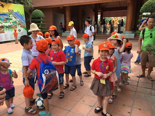 Ban phụ huynh lớp A1 tổ chức tham quan dã ngoại cho các con tại Thiên Đường Bảo Sơn