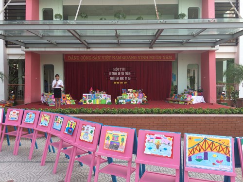 Hội thi vẽ tranh “Em yêu Hà Nội” và Triển lãm đồ dùng dạy học cấp trường năm học 2016 – 2017