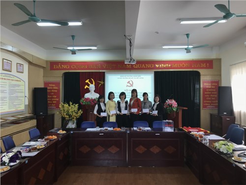 Hội nghị kiểm điểm tập thể, cá nhân và đánh giá phân loại chất lượng TCCS Đảng, đảng viên năm 2017 của Chi bộ mầm non Đô Thị Việt Hưng.