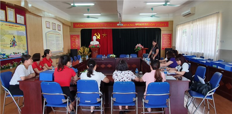 Trường MN Đô thị Việt Hưng đón đoàn kiểm tra công tác tự đánh giá