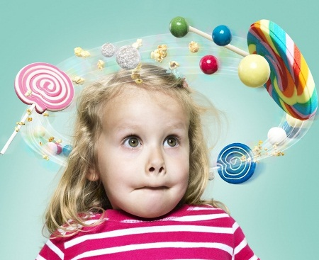 Mắc bệnh nguy hiểm nếu cho trẻ ăn nhiều đồ ngọt