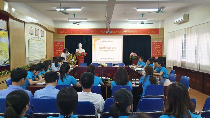 Trường mầm non Đô thị Việt Hưng tổ chức sơ kết học kì I năm học 2019-2020