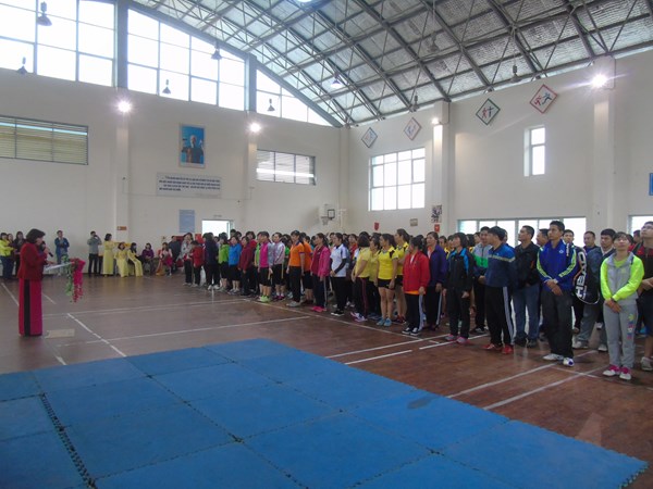 Lế khai mạc ngày hội thể thao ngàng giáo dục quận Long Biên