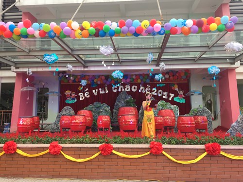 Trường MN Đô Thị Việt Hưng hân hoan tổ chức chương trình “Bé vui chào hè 2017”