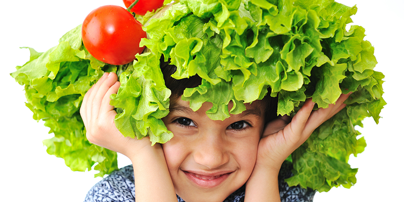 Cách để bé thích ăn rau xanh