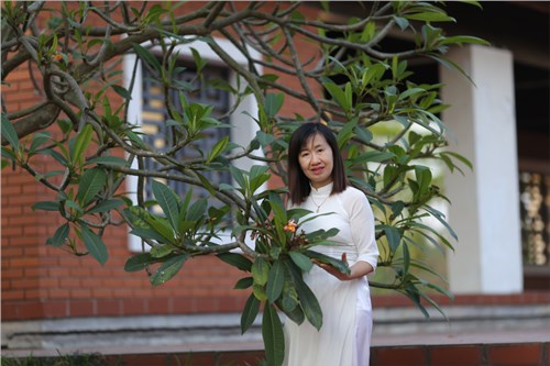 Cô Giáo Nguyễn Thị Bùi Hạnh - Người tận tâm với nghề 