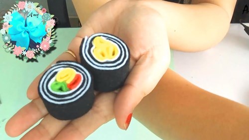 Cách làm món ăn sushi bằng xốp nỉ