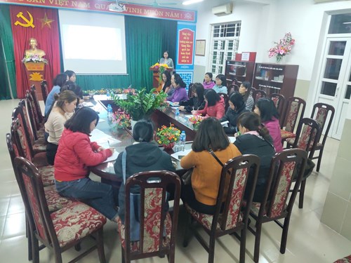 Hội nghị phát động phong trào thi đua trong CNVCLĐ trường mầm non Giang Biên