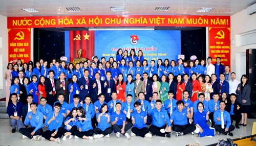 Đại biểu chi Đoàn trường Mầm non Gia Quất tham dự Đại hội đại biểu Đoàn TNCS HCM phường Thượng Thanh