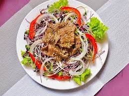 Salat thịt bò cho con ăn nhiều rau hơn
