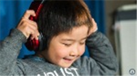 Cậu bé 6 tuổi lập kỷ lục DJ nhỏ tuổi nhất trên thế giới