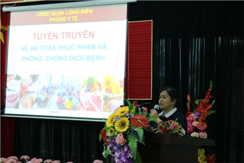 Trường mầm non Gia Thượng phối hợp với phòng Y tế quận Long Biên tổ chức buổi tập huấn Tuyên truyền về An toàn thực phẩm và phòng chống dịch bệnh năm 2018