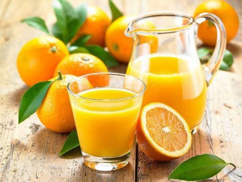 F0 tại nhà: Người lớn, trẻ con uống bao nhiêu nước cam là đủ?