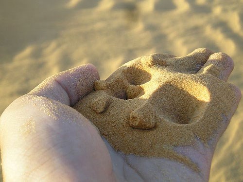 Câu đố về:  Hạt cát 