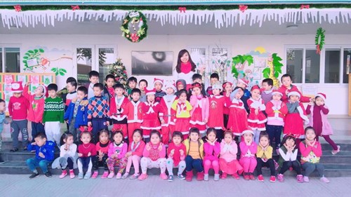Vui Noel với các bé lớp MGL A3 