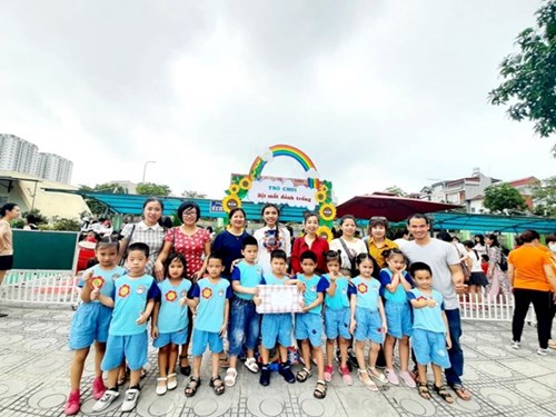 Teachers and children of Gia Thuong Kindergarten participate in District level  We are happy and healthy  Festival for the school year 2020-2021