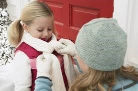 Chăm sóc trẻ khi trời chuyển lạnh: Bí quyết không nên bỏ qua