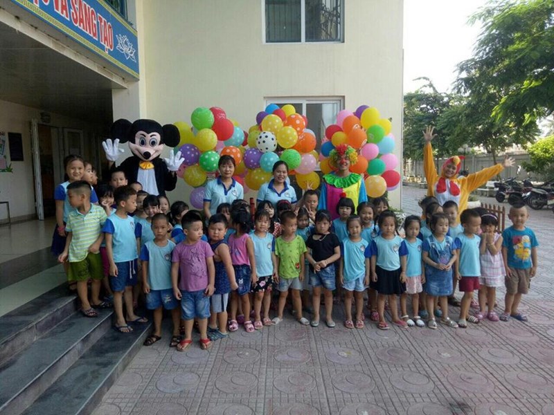  Ngày hội bong bóng  của các bé lớp MGL A1 trường Mầm non Gia Thượng
