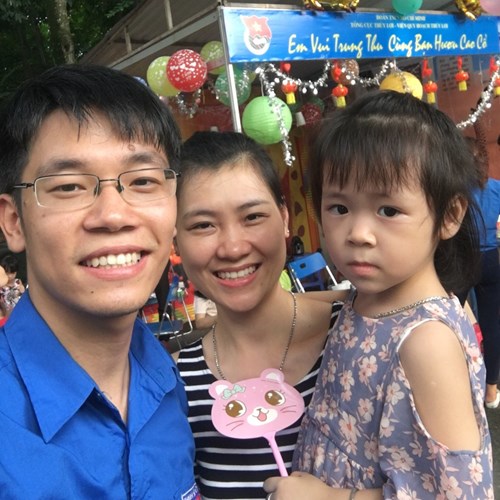 Gia đình hạnh phúc của bé Thái An lớp MGL - A5