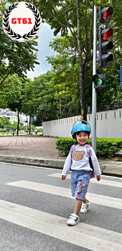 SBD: 61 - Bé: Nguyễn Hà Phương - Cuộc thi ảnh  Gia đình bé với an toàn giao thông 