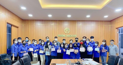 Đoàn Thanh niên trường mâm non Hoa Anh Đào tham gia hội nghị giao ban công tác đoàn tháng 3