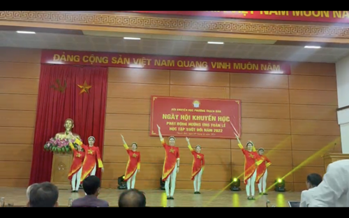 Nhảy  Việt Nam ơi  - Trường MN Hoa Mai