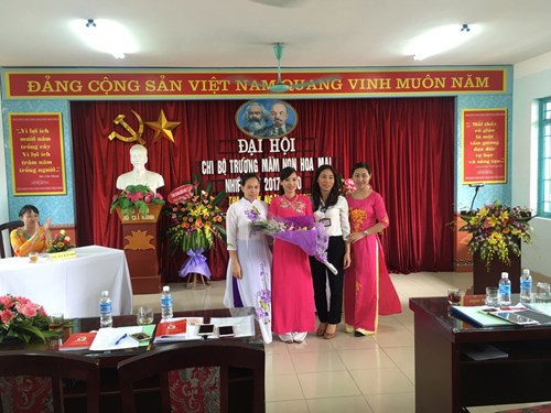  Chi bộ trường mầm non Hoa Mai tổ chức đại hội chi bộ nhiệm kỳ 2017-2020