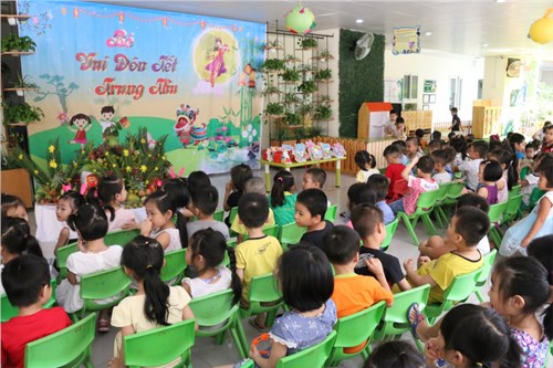 Trường mầm non Hoa Sữa tổ chức Ngày hội vui tết trung thu