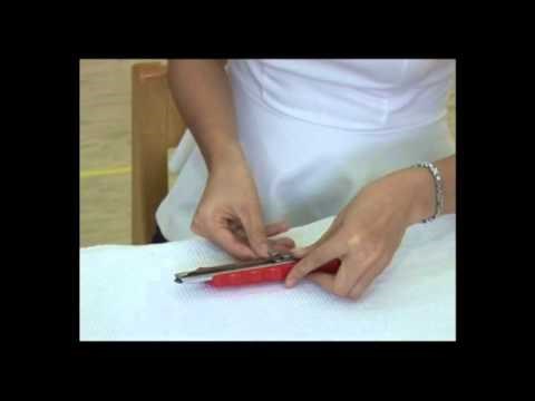 Montessori- Cách cầm dao, kéo, dĩa

