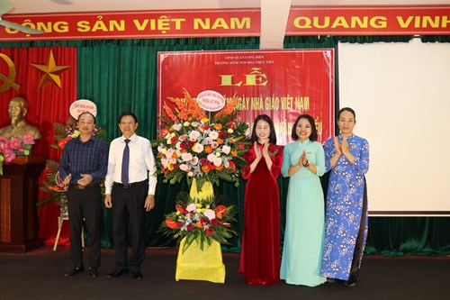 Trường Mầm non Hoa Thủy Tiên tổ chức Lễ kỷ niệm kỷ niệm 38 năm ngày Nhà giáo Việt Nam, gặp mặt tri ân các nhà giáo, tuyên dương khen thưởng các đồng chí CBGVNV đạt thành tích