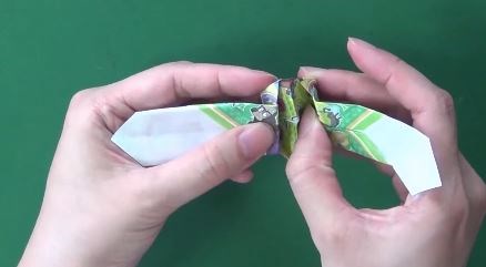 Đồ chơi tự tạo: Cách gấp đồng hồ đeo tay bằng giấy theo phong cách origami