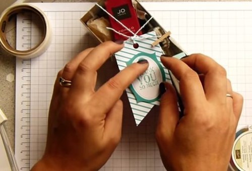 Đồ chơi tự tạo: Cách làm hộp quà xinh nhật bằng giấy đơn giản