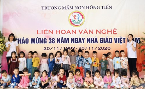 Hoạt động của các bé lớp C4 chào mừng ngày Nhà giáo Việt Nam 20/11.