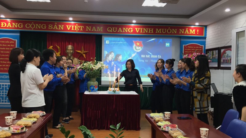 Chi đoàn trường mầm non Hồng Tiến tổ chức lễ kỷ niệm 90 năm ngày thành lập Đoàn TNCS Hồ chí Minh 26/3/1931-26/3/2021