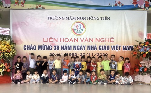 Hoạt động của các bé lớp C3 chào mừng ngày Nhà giáo Việt Nam 20/11.