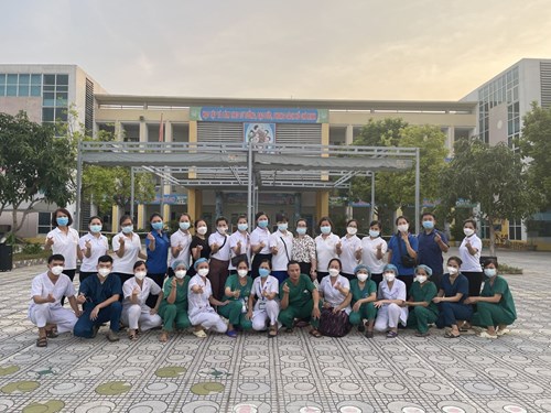 Một số hình ảnh đón đoàn y tế Bắc Giang và hỗ trợ tiêm chủng của trường mầm non Hồng Tiến
