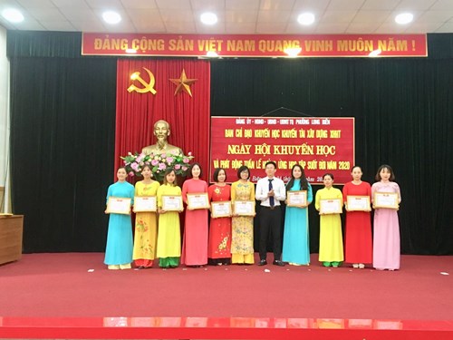 Trường mầm non Long Biên tham dự  “Ngày hội khuyến học” 