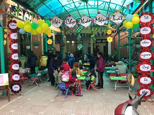 Trường mầm non Long Biên tổ chức “Hội chợ xuân – Liên hoan chúng cháu vui khỏe” chào xuân Mậu Tuất 2017