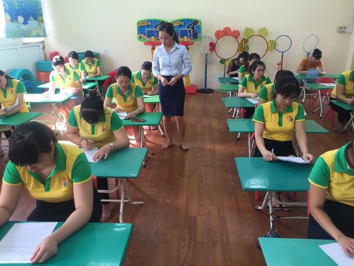 Khai mạc Hội thi  Giáo viên dạy giỏi - Nhân viên nuôi dưỡng giỏi cấp trường năm học 2018 - 2019  của trường mầm non Long Biên