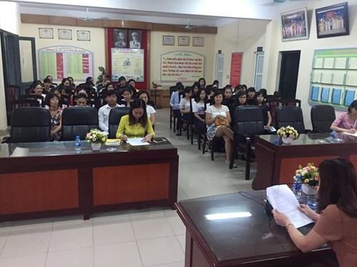 Trường Mầm non Long Biên tổ chức hóp với Ban đại diện cha mẹ học sinh 