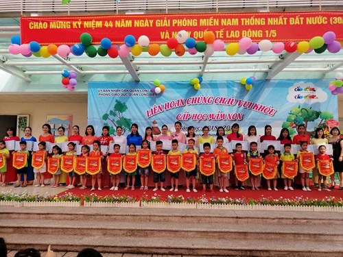 Liên hoan chúng cháu vui khỏe cấp học Mầm non quận Long Biên năm học 2018 – 2019