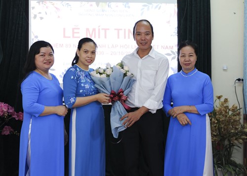 Công đoàn trường MN Long Biên tổ chức Lễ mít tinh kỷ niệm 89 năm ngày thành lập Hội LHPN Việt Nam (20/10/1930 - 20/10/2019) và ngày phụ nữ Việt Nam 20/10