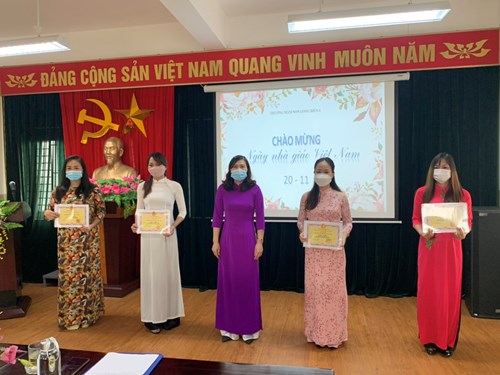 Trường MN Long Biên A gặp mặt chúc mừng CBGVNV ngày Nhà giáo Việt Nam 20/11