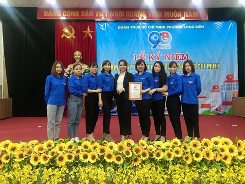 Chi đoàn trường MN Long Biên A tham dự “Lễ kỷ niệm 90 năm ngày thành lập Đoàn TNCS Hồ Chí Minh”