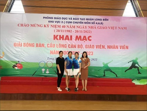 Trường mầm non Long Biên A tham gia khai mạc giải cầu lông CBNV quận Long Biên