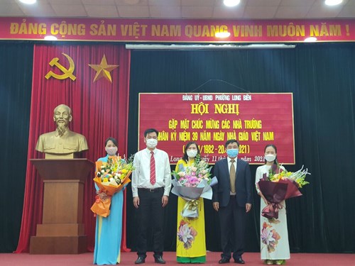 Trường MN Long Biên A tham dự Hội nghị gặp mặt các nhà trường nhân kỷ niệm 39 năm ngày nhà giáo Việt Nam do UBND phường Long Biên tổ chức