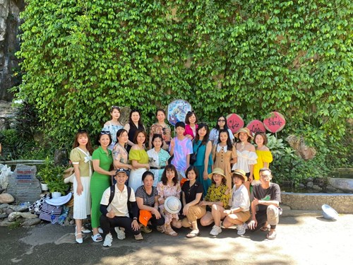 Trường mầm non Ngọc Thụy tổ chức cho tập thể cán bộ giáo viên, nhân viên tham quan du lịch hè 2022.