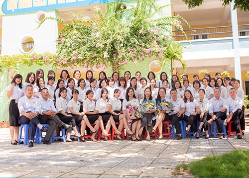 Hội nghị Cán bộ, công chức, viên chức năm học 2020 - 2021 của trường MN Phúc Đồng đã diễn ra thành công, tốt đẹp.